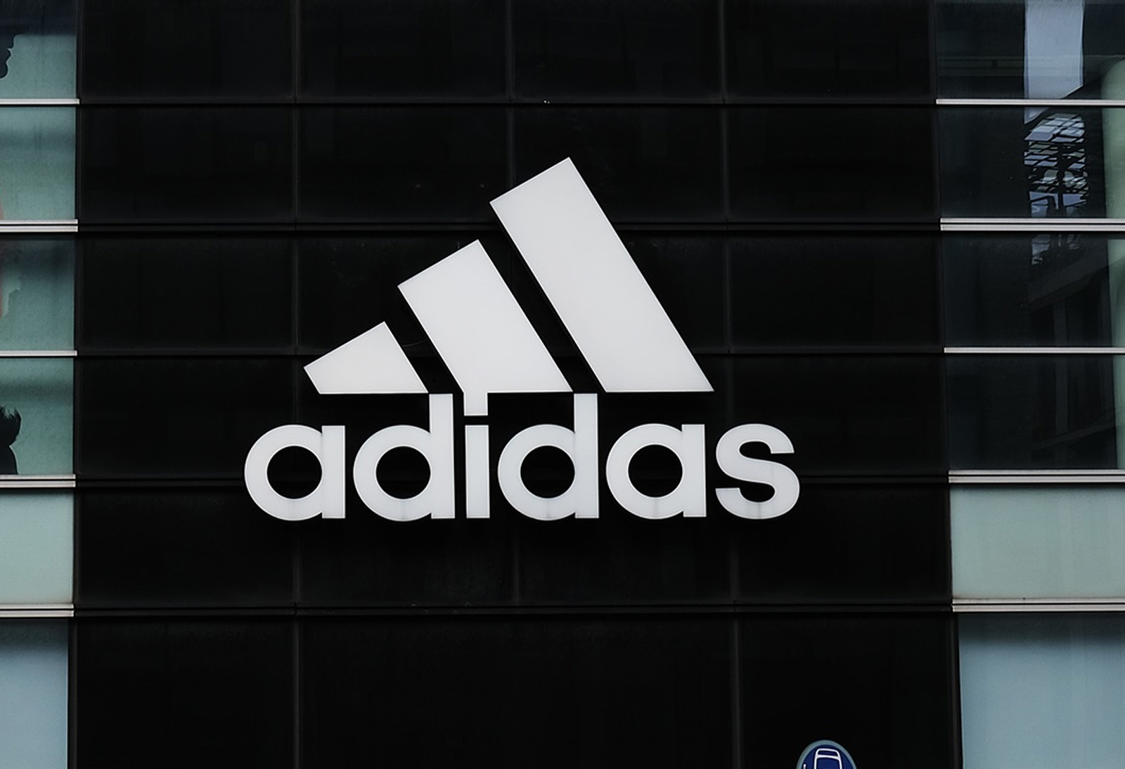 adidas,财报 阿迪 CEO 警告:美国的球鞋要涨价了! adidas,财报 阿迪 CEO 警告:美国的球鞋要涨价了!