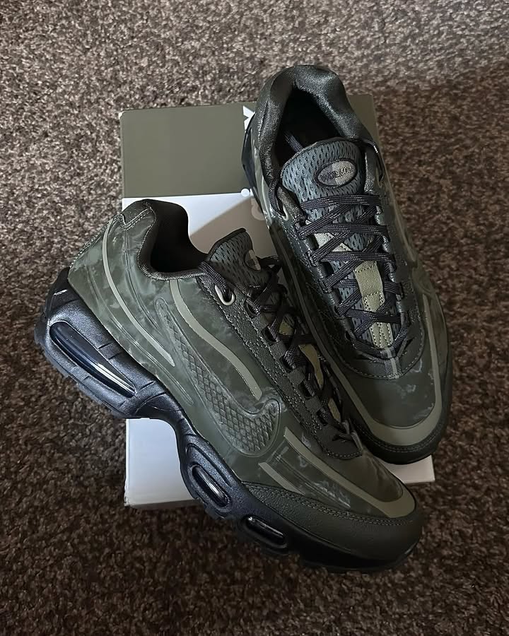 WORKSOUT,Air Max 95 难得一见!长这样的 Air Max 95 给几分? WORKSOUT,Air Max 95 难得一见!长这样的 Air Max 95 给几分?