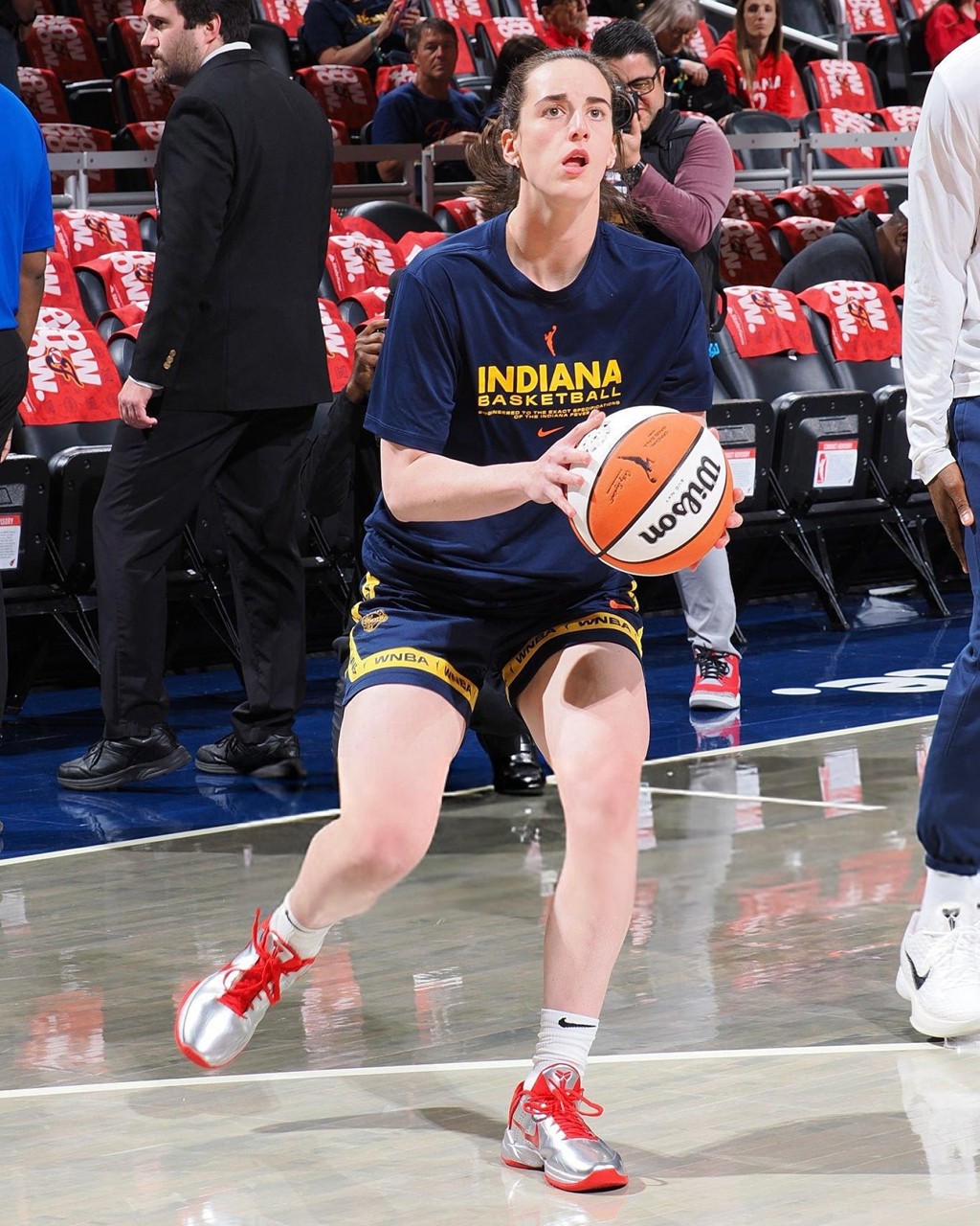 克拉克,WNBA,Kobe 5 Protro 「最佳新秀」主题!全新 Kobe 5 现身赛场! 克拉克,WNBA,Kobe 5 Protro 「最佳新秀」主题!全新 Kobe 5 现身赛场!