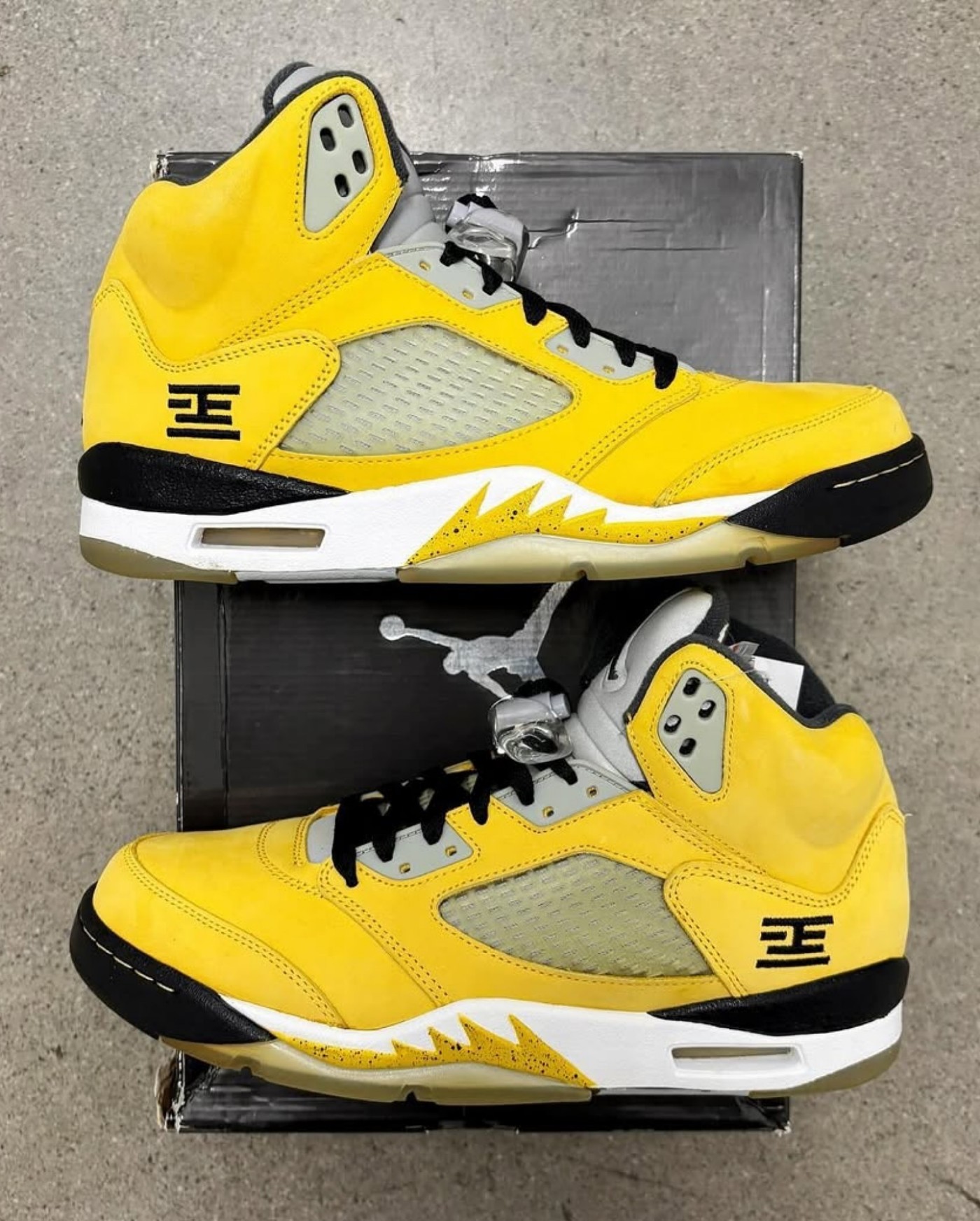 东京,IO3372-700,Air Jordan 5,Tok 实物首次曝光!「天价 AJ」年底登场! 东京,IO3372-700,Air Jordan 5,Tok 实物首次曝光!「天价 AJ」年底登场!