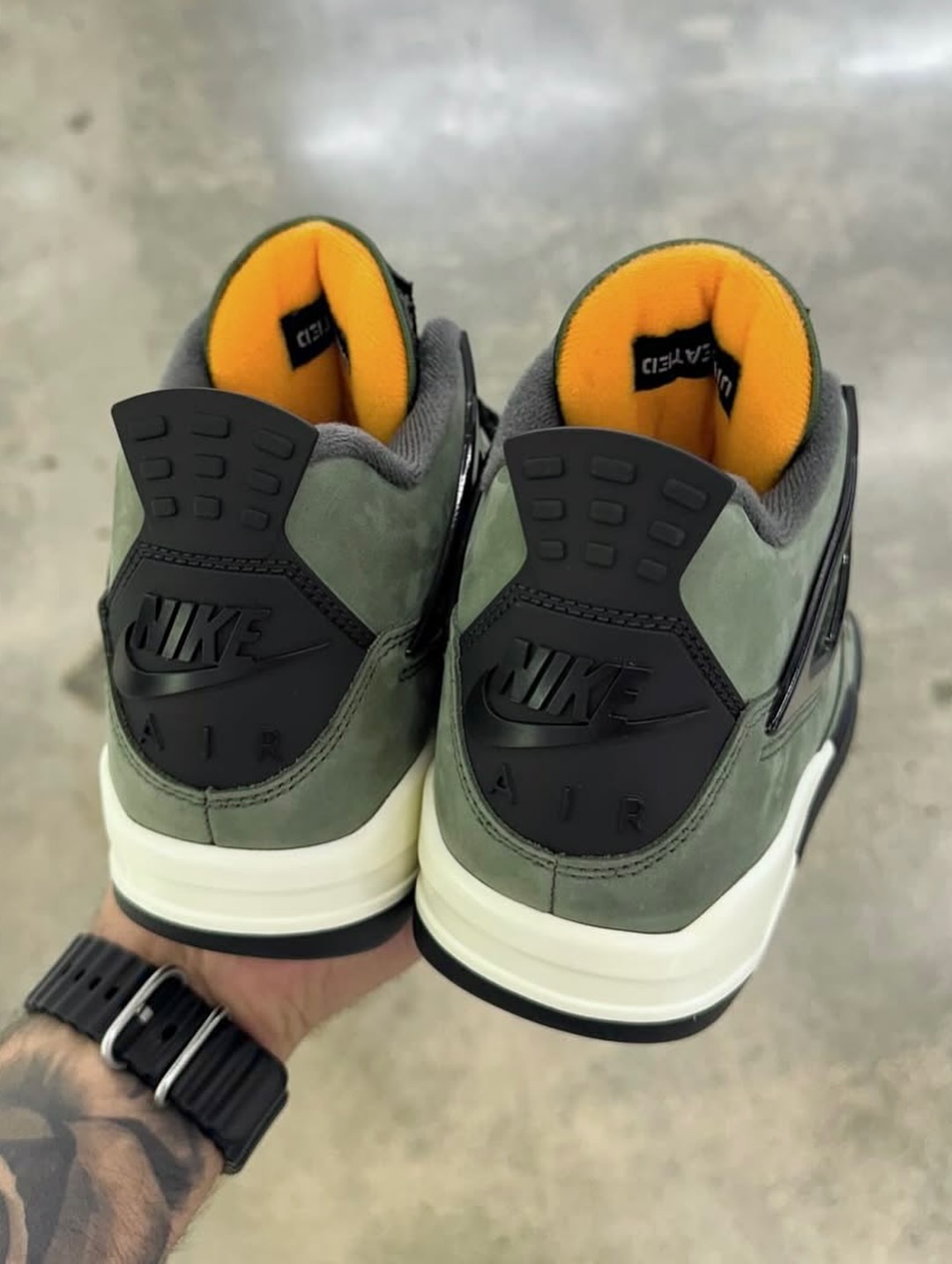 UNDEFEATED,Air Jordan 4,IB1519 有消息了!UNDFTD x AJ4 的货量是... UNDEFEATED,Air Jordan 4,IB1519 有消息了!UNDFTD x AJ4 的货量是...