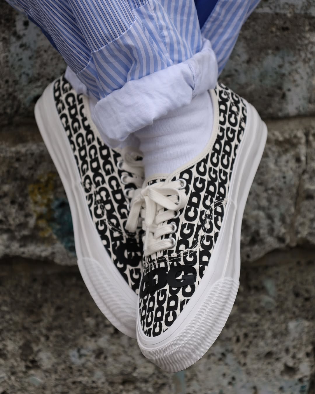 Authentic,Vans,CDG 次次补货,次次难抢!CDG 联名鞋要来了! Authentic,Vans,CDG 次次补货,次次难抢!CDG 联名鞋要来了!