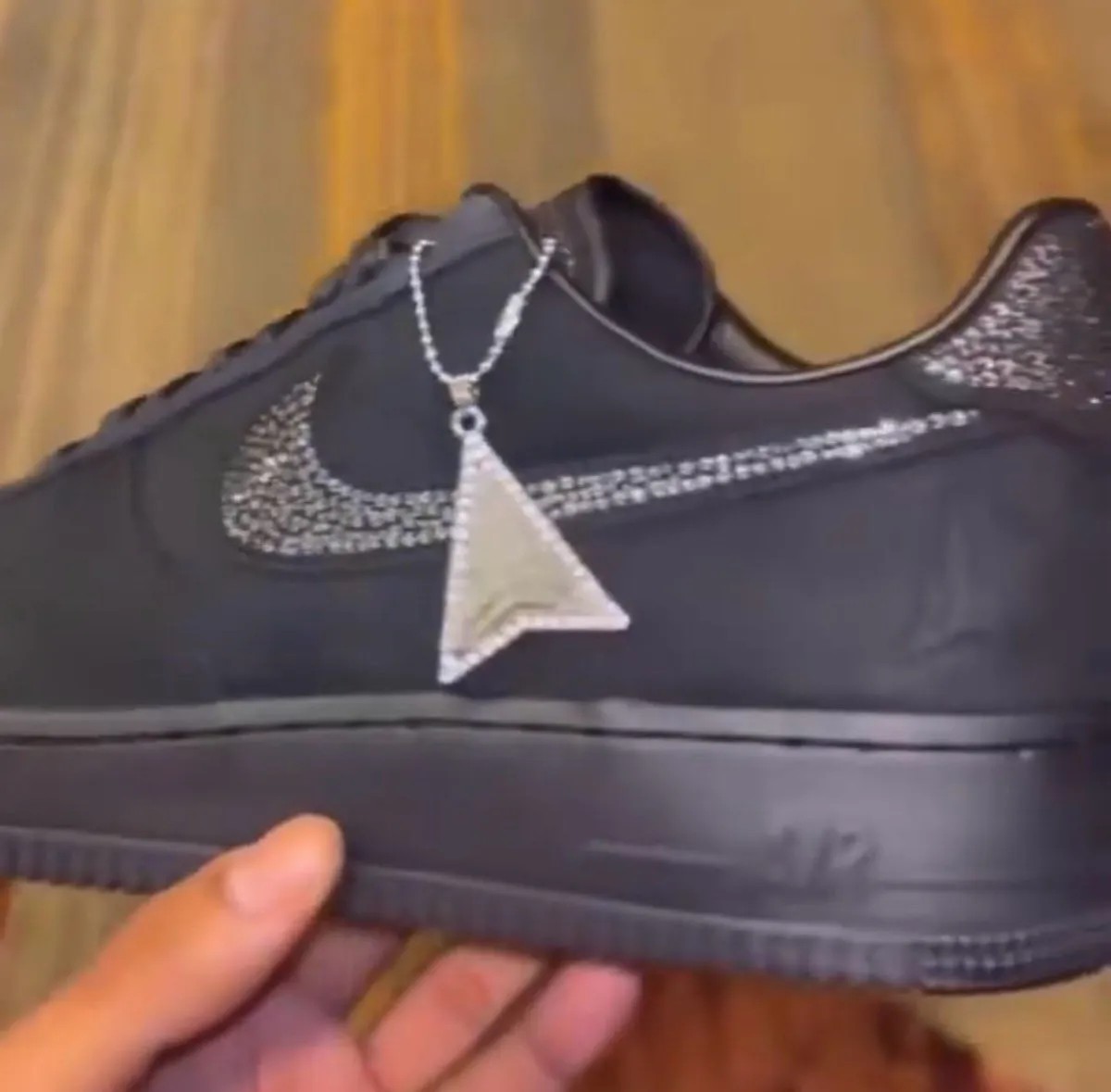 Ja Morant,Nike,Air Force 1 Low 施华洛世奇 x 莫兰特联名曝光!是 Nike 经典鞋型! Ja Morant,Nike,Air Force 1 Low 施华洛世奇 x 莫兰特联名曝光!是 Nike 经典鞋型!