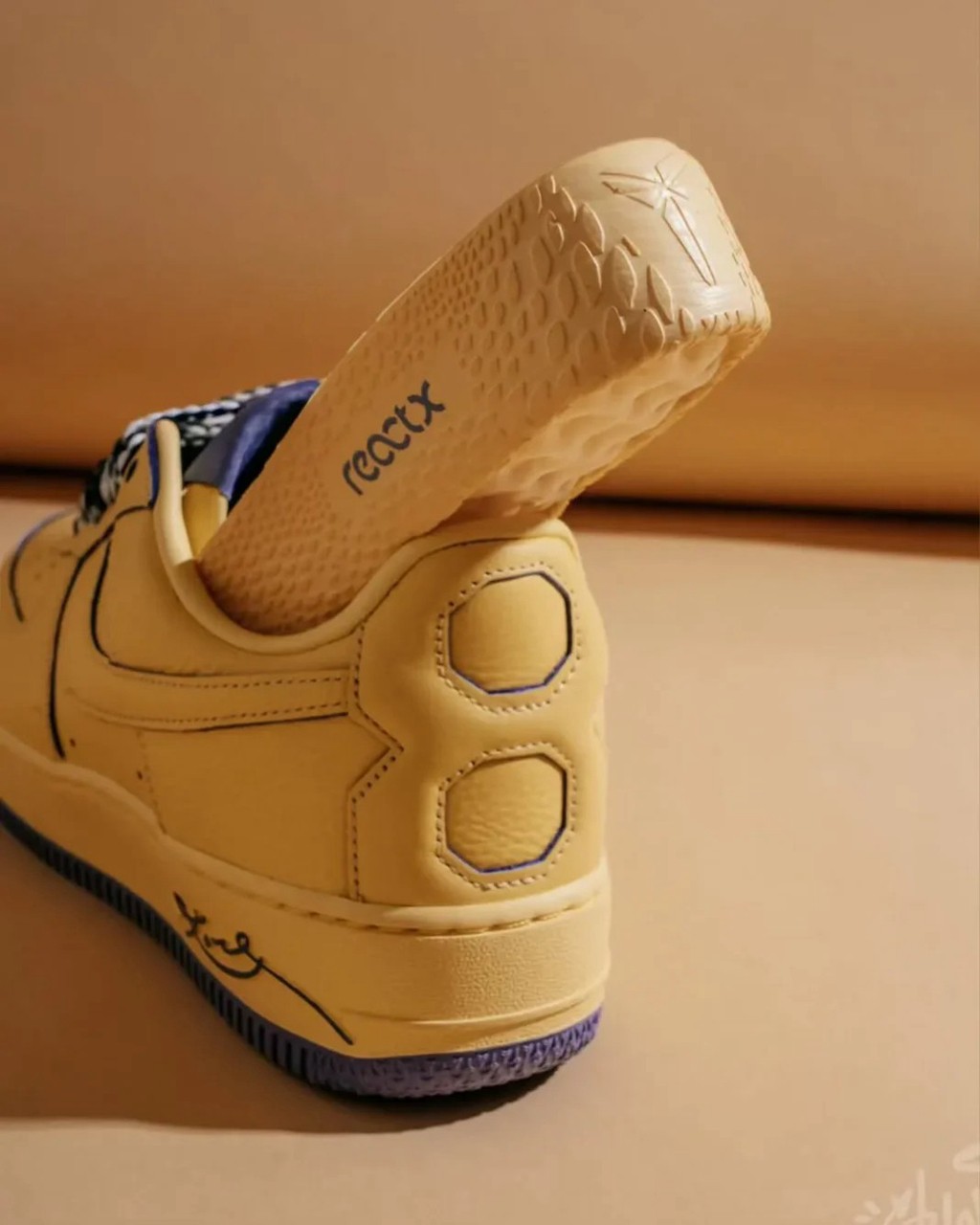 Nike,Air Force 1 Low,HQ8051-40 鞋面星星造型!AF1 新品曝光! Nike,Air Force 1 Low,HQ8051-40 鞋面星星造型!AF1 新品曝光!