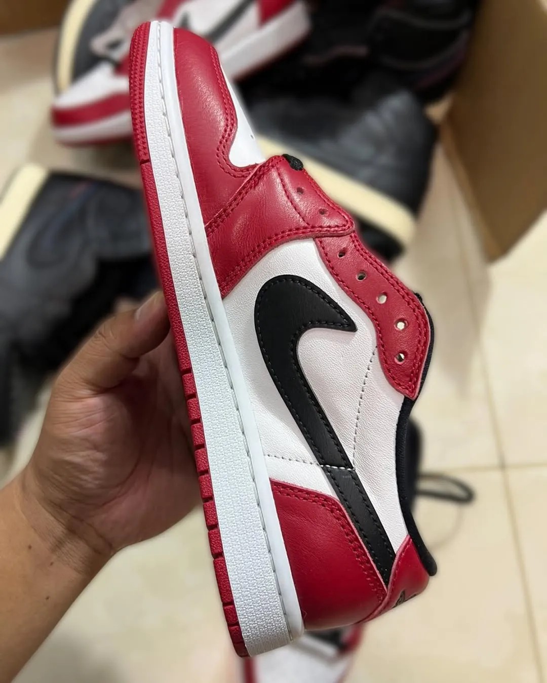AJ,Air Jordan 1 Low OG,Chicago 上次市价万元!这双「芝加哥 AJ」要来了! AJ,Air Jordan 1 Low OG,Chicago 上次市价万元!这双「芝加哥 AJ」要来了!