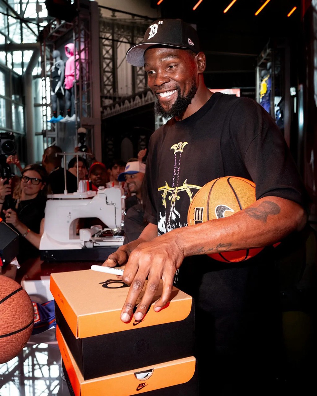 ROY,KD18,Nike 梦幻藏品!「史上最稀有」KD 战靴来了! ROY,KD18,Nike 梦幻藏品!「史上最稀有」KD 战靴来了!
