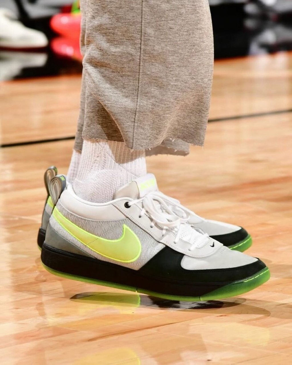 Nike,Book 1,Neon,HJ4388-001 终于来了!超人气 Book 1 PE 确认市售! Nike,Book 1,Neon,HJ4388-001 终于来了!超人气 Book 1 PE 确认市售!