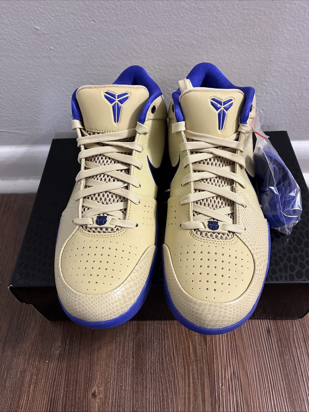 巴萨,Nike,Kobe 4 Protro 重磅!巴萨 x Kobe 4 首次曝光! 巴萨,Nike,Kobe 4 Protro 重磅!巴萨 x Kobe 4 首次曝光!