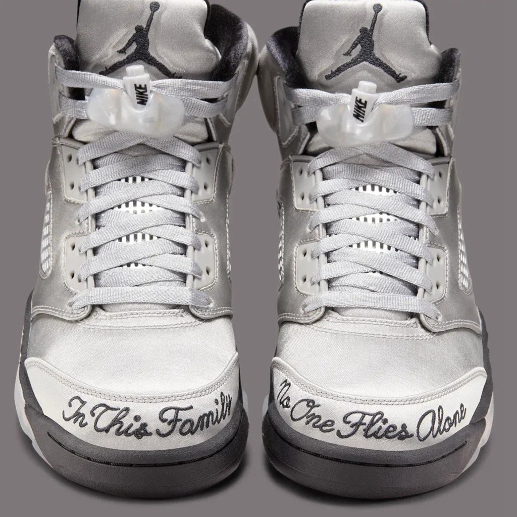 Air Jordan 5,Wings,IO2038-001 市价起飞!今早 AJ5 Wings 你中了吗? Air Jordan 5,Wings,IO2038-001 市价起飞!今早 AJ5 Wings 你中了吗?