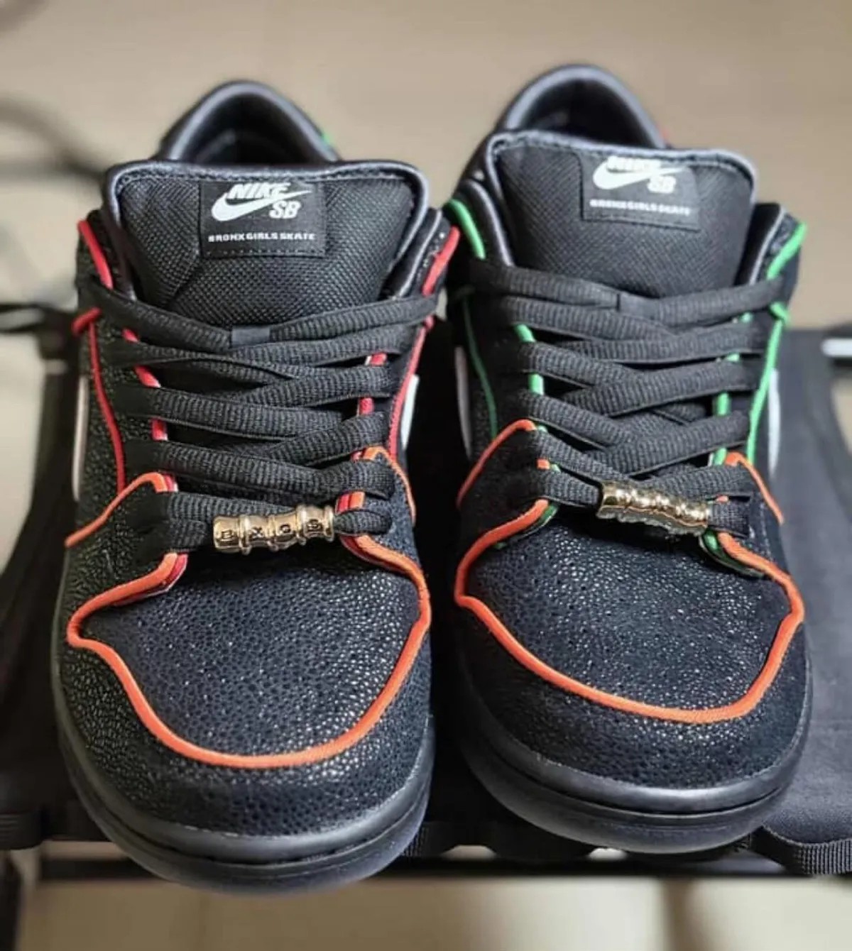 Bronx Girls Skate,Nike,SB Dunk 超高规格!SB Dunk 新联名给几分? Bronx Girls Skate,Nike,SB Dunk 超高规格!SB Dunk 新联名给几分?