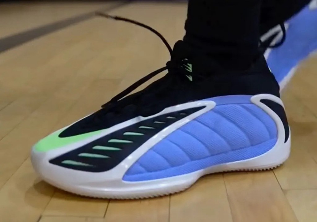 adidas,AE2,Blue Fusion,JR4359 华子 2 代「上脚效果」有了!你打几分? adidas,AE2,Blue Fusion,JR4359 华子 2 代「上脚效果」有了!你打几分?