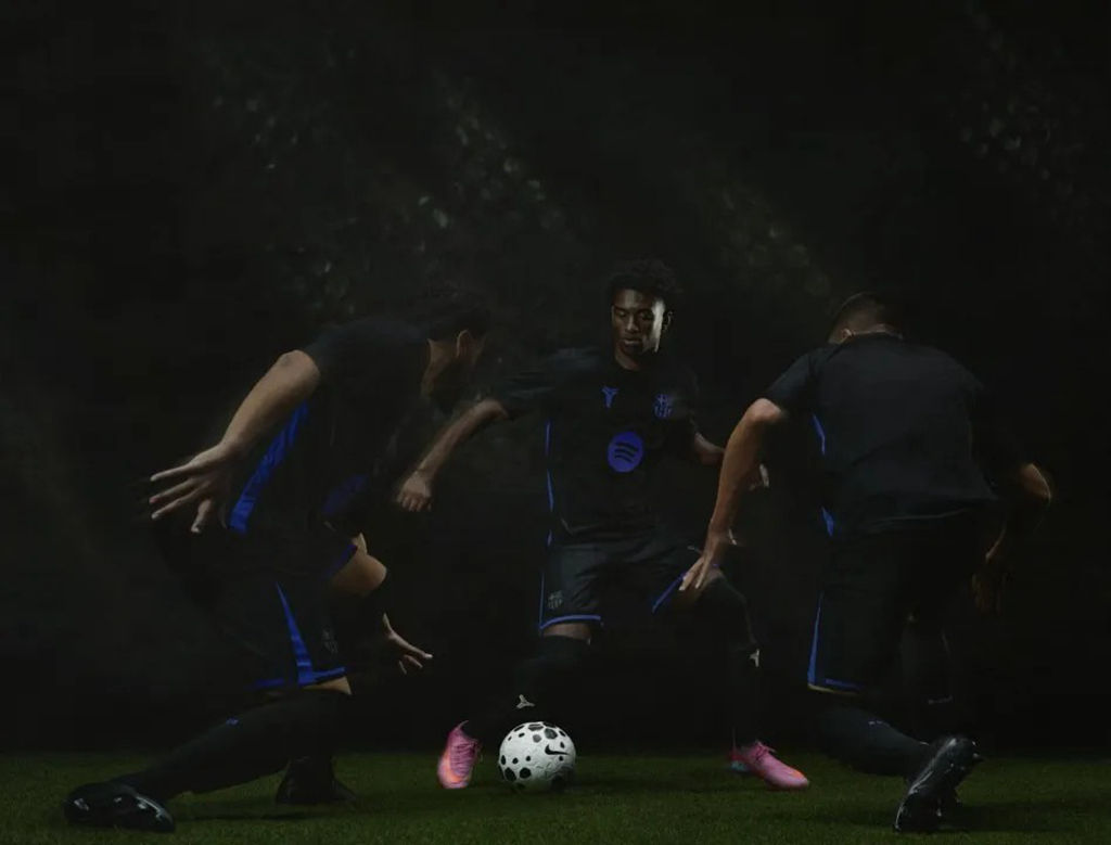 Nike,Kobe,巴萨 球员版已售罄!巴萨 x Kobe 球衣系列你入手了么? Nike,Kobe,巴萨 球员版已售罄!巴萨 x Kobe 球衣系列你入手了么?