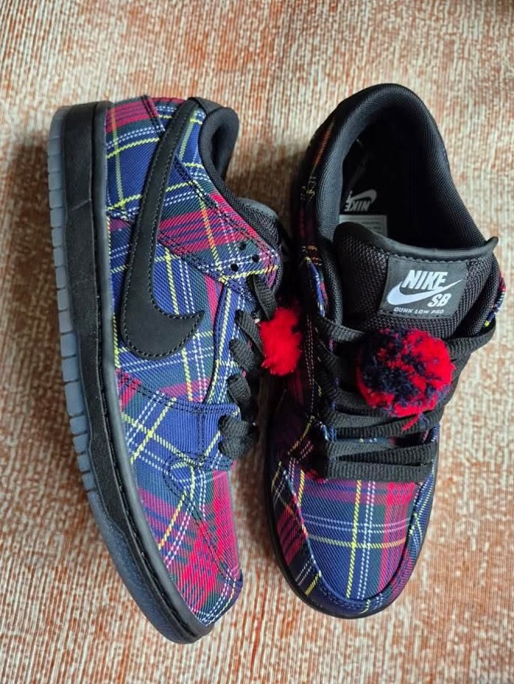 Nike,SB Dunk Low,Nardwuar,II14 “I'm 卖保险” 联名 Nike 了!细节真不少! Nike,SB Dunk Low,Nardwuar,II14 “I'm 卖保险” 联名 Nike 了!细节真不少!