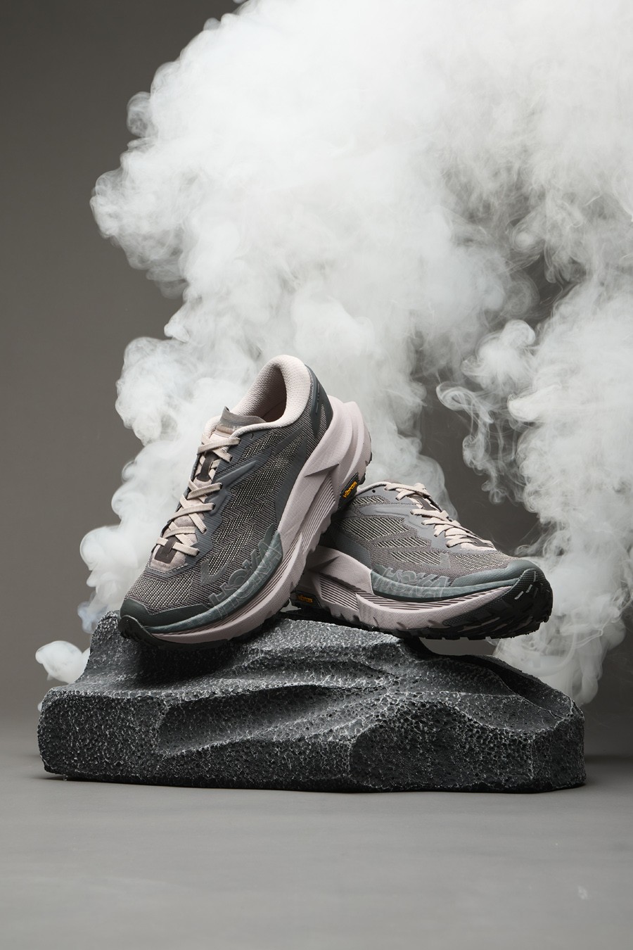 HOKA,MAFATE X,J.L-A.L 雾感风格!HOKA「联名新鞋」限时登场! HOKA,MAFATE X,J.L-A.L 雾感风格!HOKA「联名新鞋」限时登场!