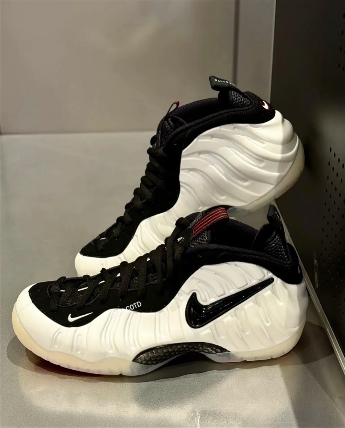 Nike,Air Foamposite Pro,Pearl, Nike「珍珠泡」回归!最新实物曝光! Nike,Air Foamposite Pro,Pearl, Nike「珍珠泡」回归!最新实物曝光!