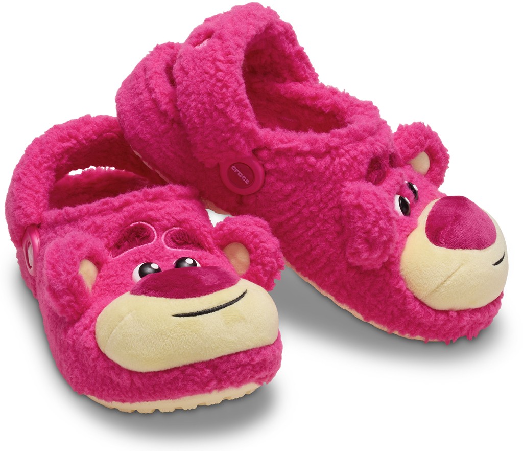 Crocs,迪士尼,玩具总动员,草莓熊  Crocs 最新联名发布!依旧是这个经典 IP! Crocs,迪士尼,玩具总动员,草莓熊  Crocs 最新联名发布!依旧是这个经典 IP!