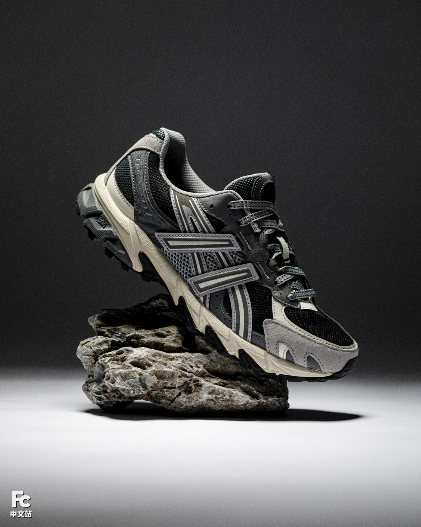 亚瑟士,ASICS,GEL-SONOMA TR62,GEL-  ASICS 经典鞋型迎来时尚升级!眼前一亮! 亚瑟士,ASICS,GEL-SONOMA TR62,GEL-  ASICS 经典鞋型迎来时尚升级!眼前一亮!