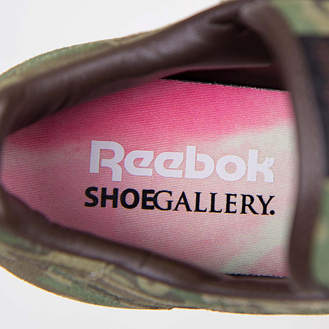 reebok flamingos at war