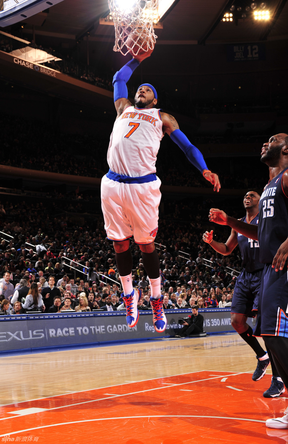 安东尼亲着喬登 Melo M10“尼克斯”PE 独砍62分<a href=