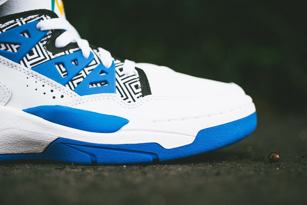 adidas Mutombo 元年白蓝黑配色 即将丢售