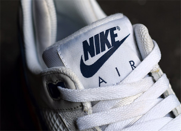 nike air trainer max 360 medicine ball