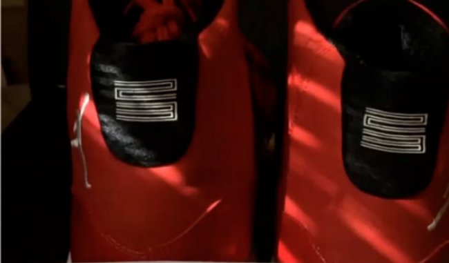 球鞋资讯,球鞋新闻,时尚杂 AJ11 Air Jordan 11 “Toro” 大红配色更多实物曝光