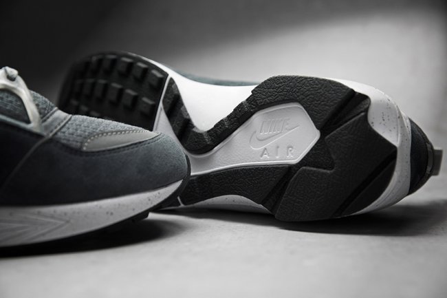 Footpatrol x Nike Air Huarache Light 混凝土灰 市售资讯
