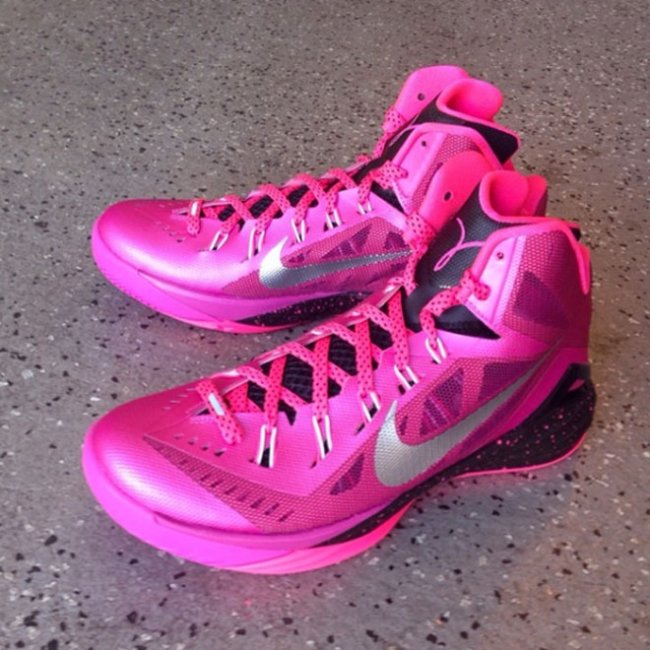 球鞋资讯,球鞋新闻,时尚杂 HD2014 Nike Hyperdunk 2014 乳腺癌配色曝光
