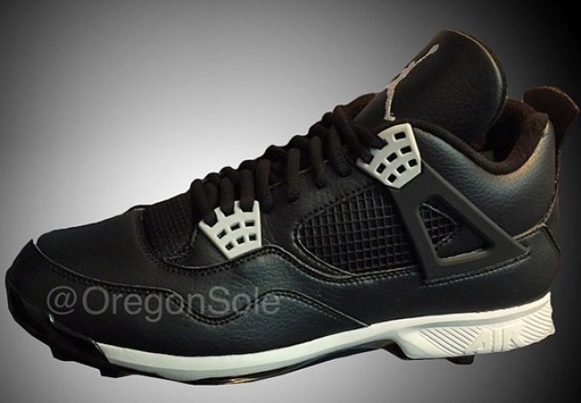 Air,Jordan,4,钉鞋版本,即将发 AJ4 奥利奥 Air Jordan 4 "Oreo" 钉鞋版本登场