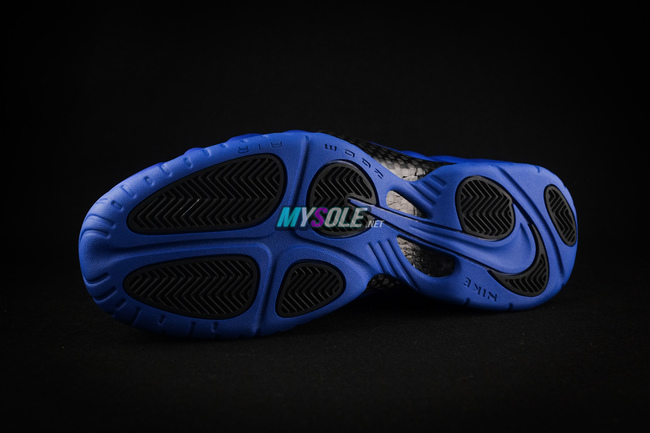 蓝黑太空鞋,nike air foamposite pro "royal" 全新近