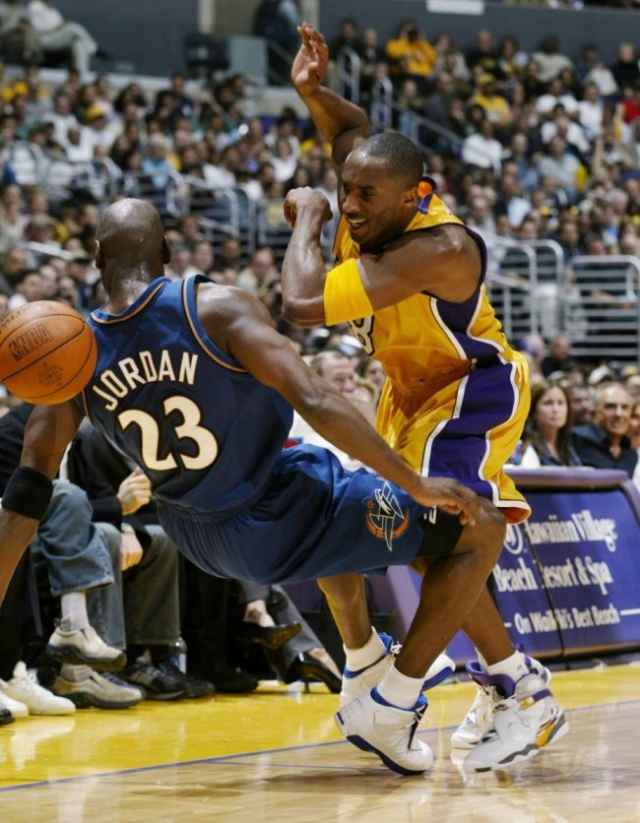 32p | 回顾科比上脚 air jordan 的日子