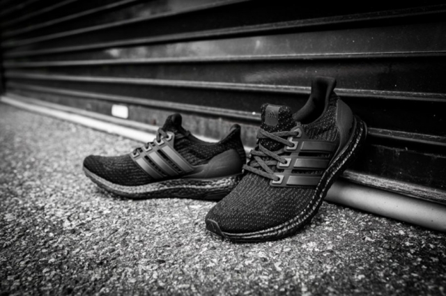 原价入手黑武士ultraboost30tripleblack的机会就在这里