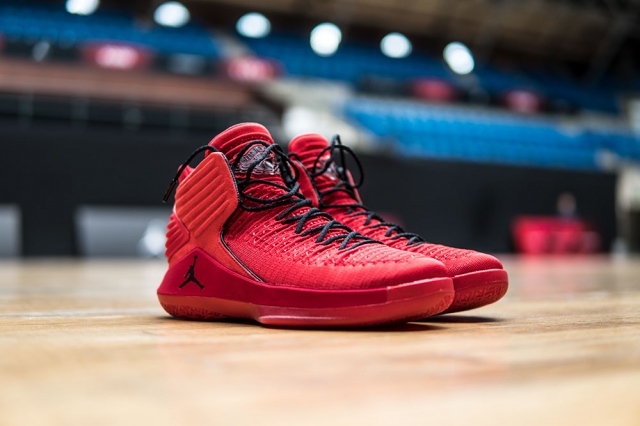 air jordan 32 能否延续 "顶配战靴" 的名号?