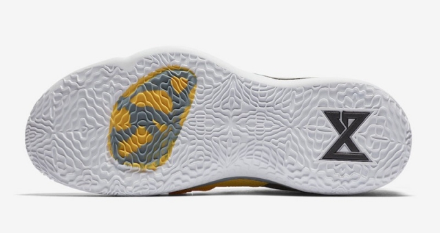 乔治最新战靴 pg 2.5 黑黄配色即将发售