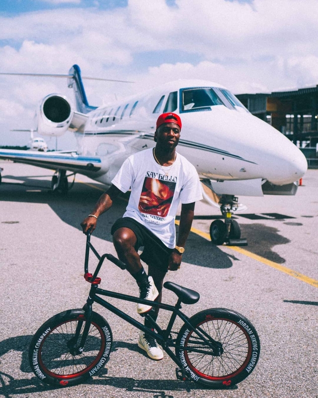 jordan 要进军自行车市场?bmx 运动员 nigel 晒出定制小轮车