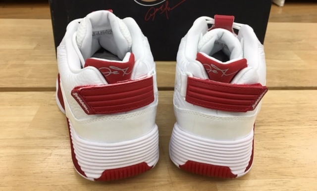 艾弗森 reebok answer 5 复刻回归!