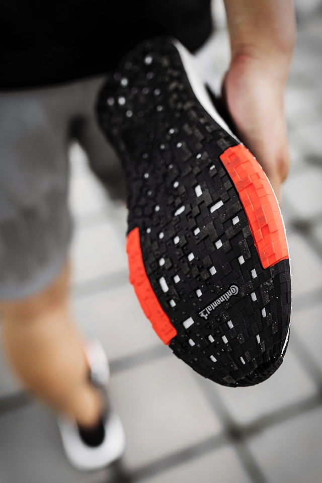 boost科技升级了这双首发鞋型堪称千元级别的新霸主