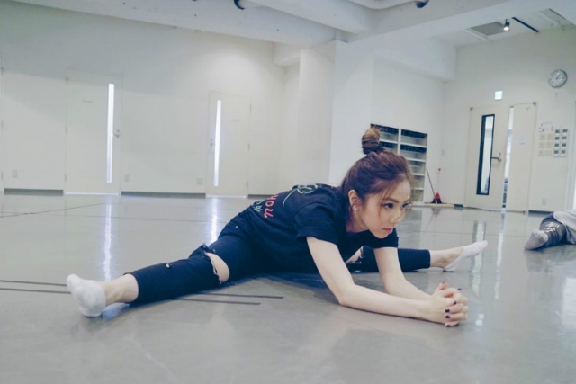 专访gem邓紫棋穿反钩aj1的理由竟然是