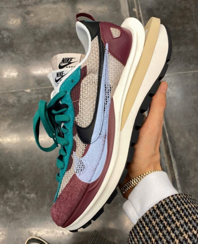 「sacai x nike」2020 合作款首次曝光,鞋底更厚了!