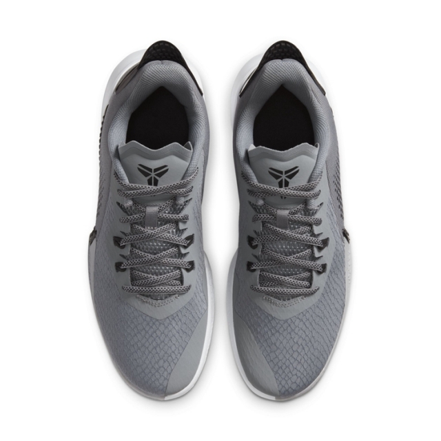 目前,四款配色的 nike mamba fury 尚未释出具体登场信息,我们还将