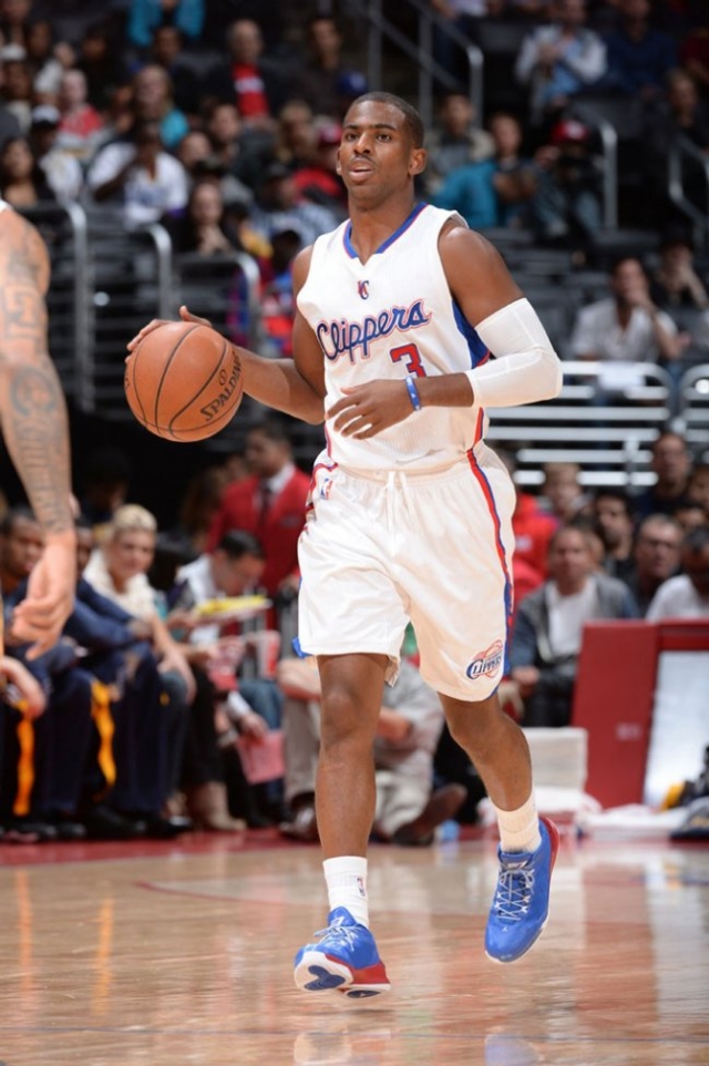 克里斯 保罗上脚 jordan cp3.viii pe 砍下赛季首个三双