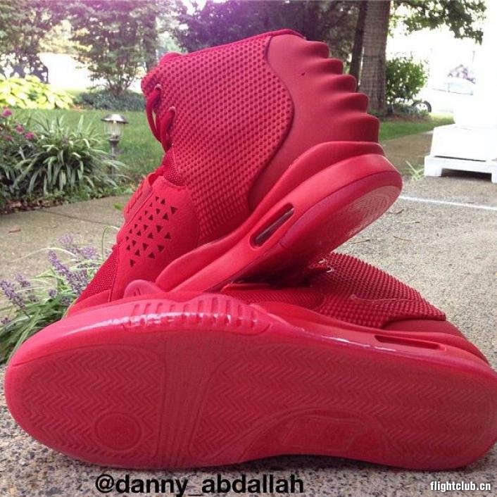 nike,air yeezy 2 椰子2全红 Nike Air Yeezy 2 ＂Red October＂ 真身曝光！