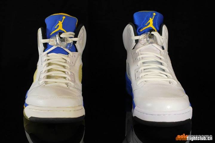 aj5 AJ5蓝尼 2000 年和 2013 年 Air Jordan 5 ＂Laney＂ 对比照片