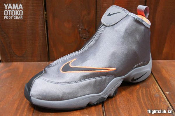 佩顿手套 佩顿手套 Nike Air Zoom Flight The Glove 灰橙配色即将发售