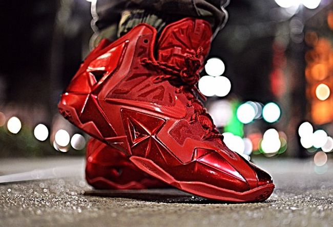 lbj11  LeBron 11 NIKEiD ＂Red October＂ 实物欣赏