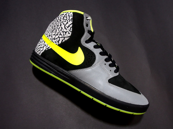 Nike,Clark,Kent,112,套装,反光,效果,实  Nike SB x DJ Clark Kent 112 套装反光效果实拍