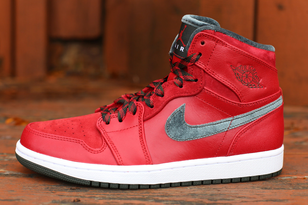 aj1 AJ1 PRM 332134-631 Air Jordan 1 Hi Premier ＂Varsity Red＂ 全红配色实物图