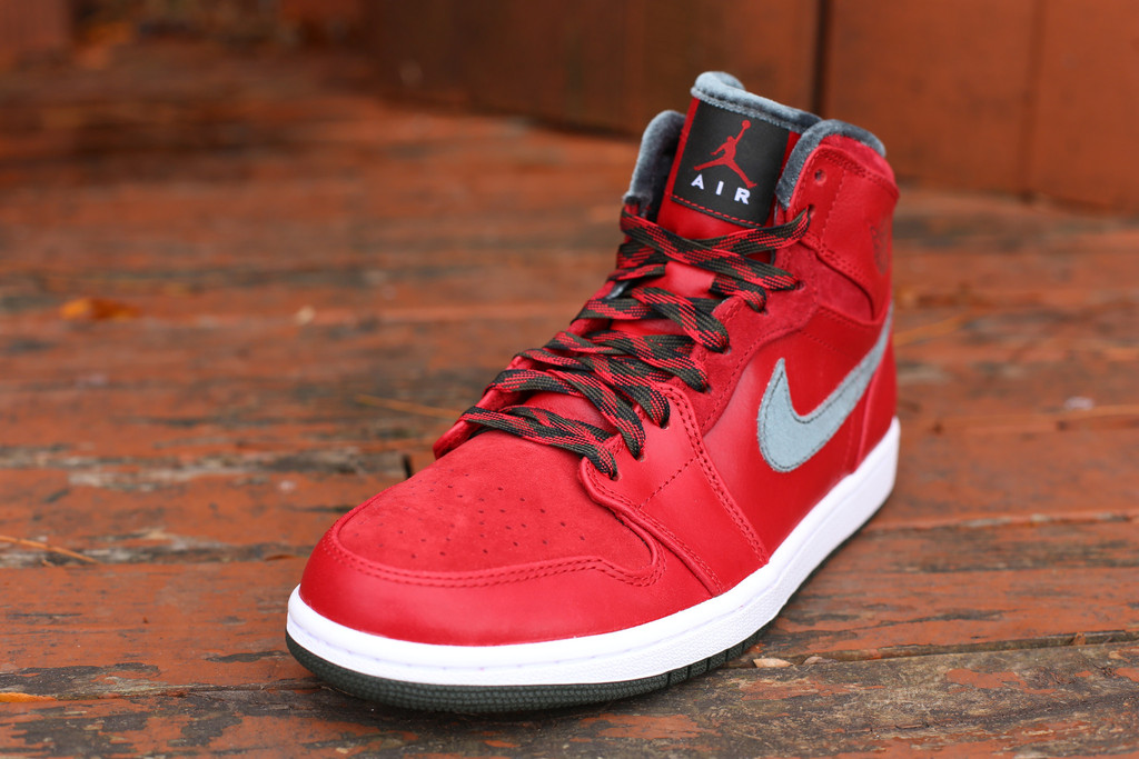 aj1 AJ1 PRM 332134-631 Air Jordan 1 Hi Premier ＂Varsity Red＂ 全红配色实物图