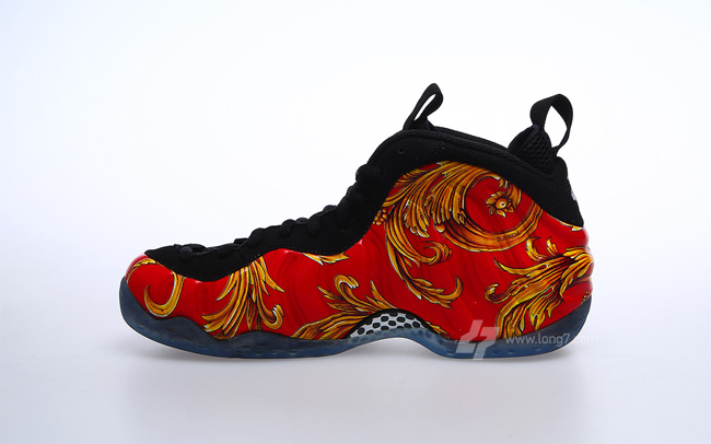 Nike,Air,Foamposite,One“Red,S Supreme喷 Nike Air Foamposite One“Red Supreme”高清图赏