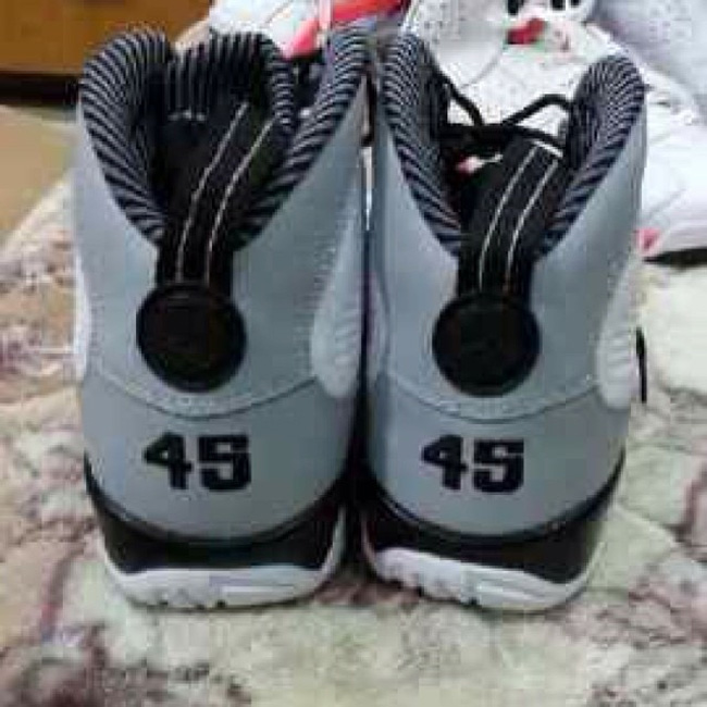 伯明翰男爵,Air Jordan 9 Barons,AJ9男 AJ9伯明翰男爵配色 Air Jordan 9 ＂Barons＂ 实物曝光，将采用背号 45